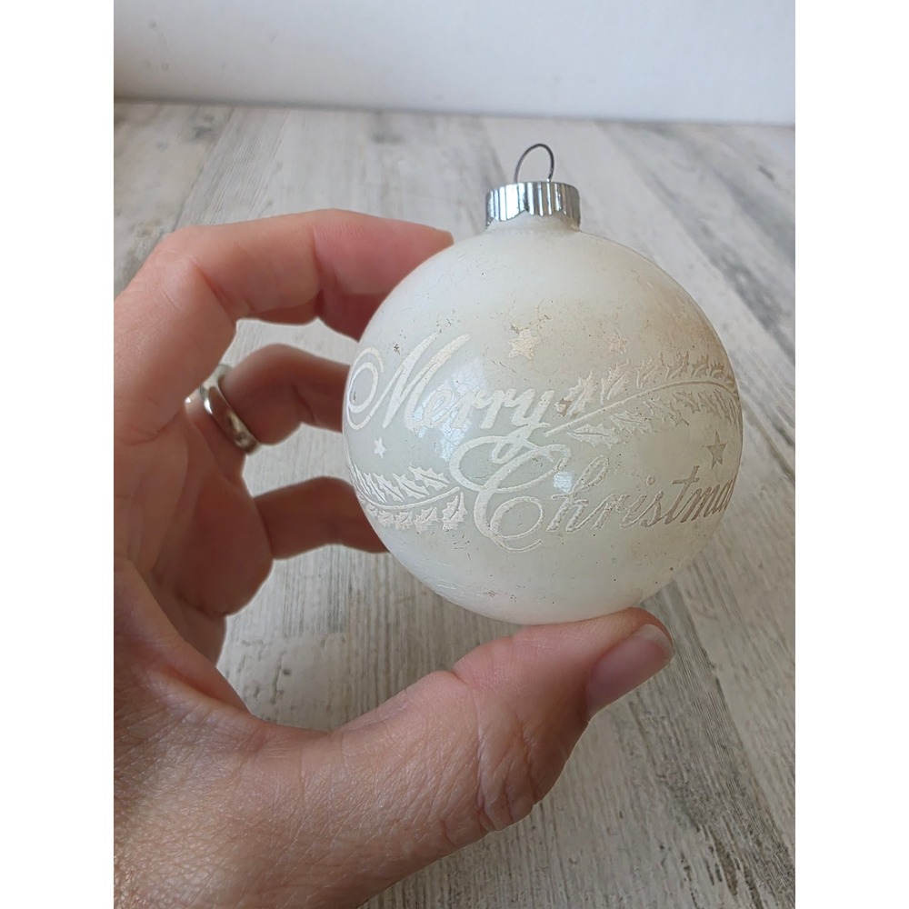 Vintage shiny Brite matte white Merry Christmas stencil glass ornament Xmas tree